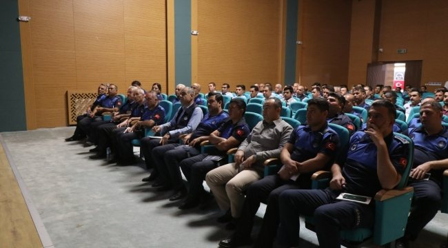 Büyükşehir'den zabıta ekiplerine seminer